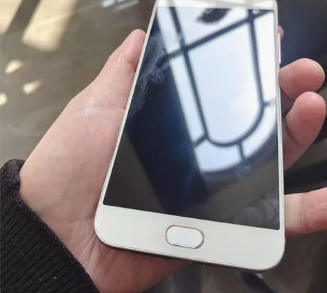 vivo x9 4+64g 自用靓机 无摔...