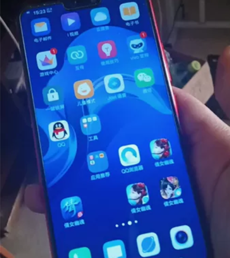 vivo。X21。6+128G。换过组装屏...