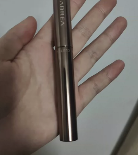 芭贝拉睫毛膏黑色 感兴趣的话点“我想要”和...