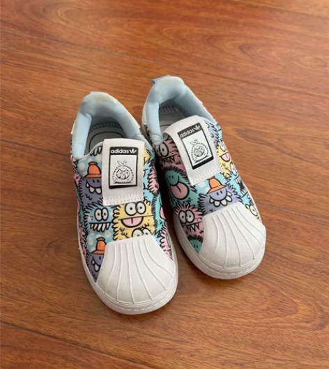 阿迪贝壳头一脚蹬正品 29码 内长17.5...