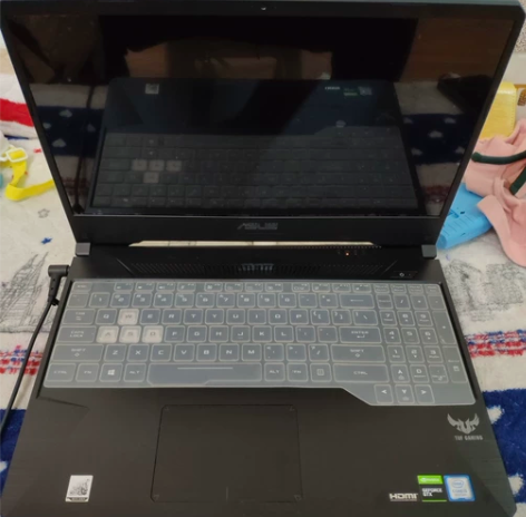 华硕飞行堡垒7代 因特尔芯片,i54G独显...