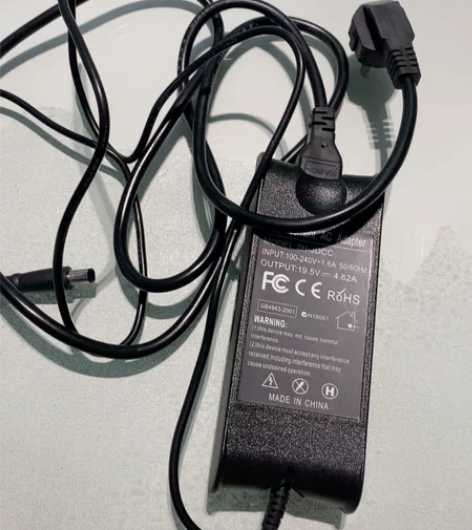 戴尔电脑电源线充电器 感兴趣的话点“我想要...
