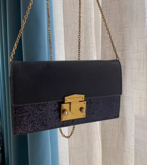 CHARLES ##amp；amp； KE...