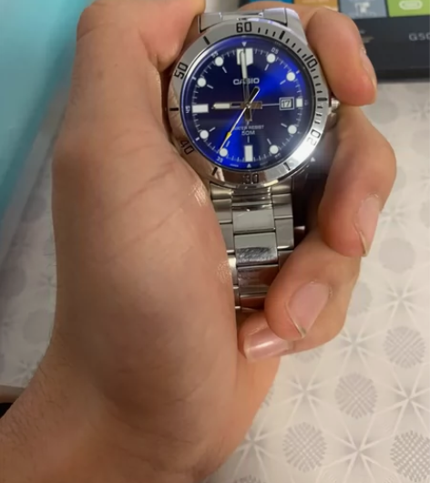 卡西欧剑鱼 8新 不是正的头给你 包邮 售...