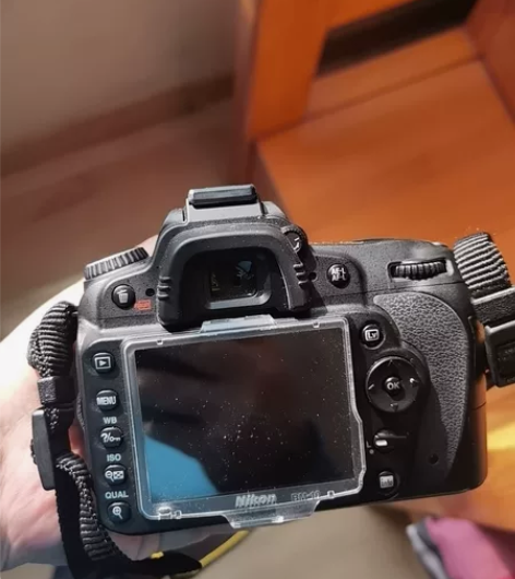 自用尼康D90 18-105mm单反套机，...