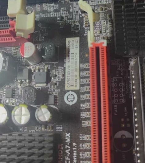七彩虹C.A780T D3主板 AMD X...
