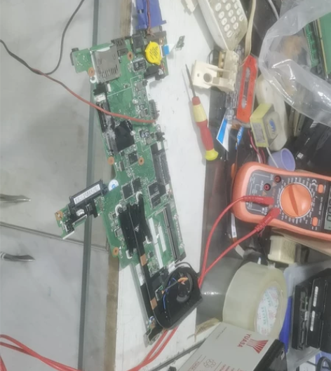 联想CORE i5  CPU   SR1E...