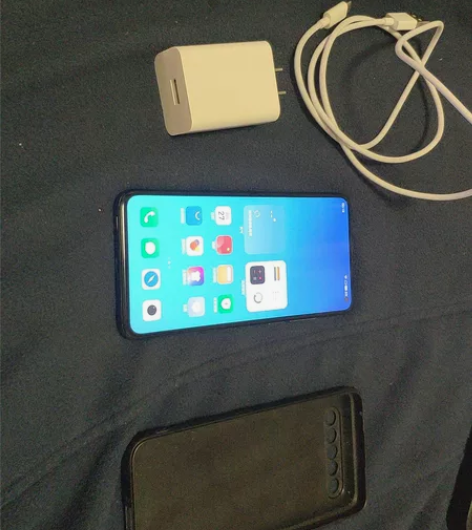 魅族17，8+128 配件齐全，全原无拆修...