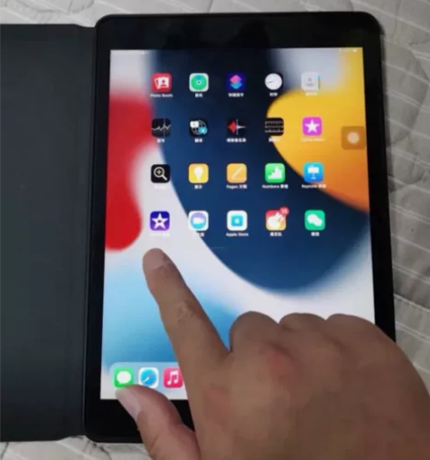带笔一块出，2020款iPad平板电脑，1...