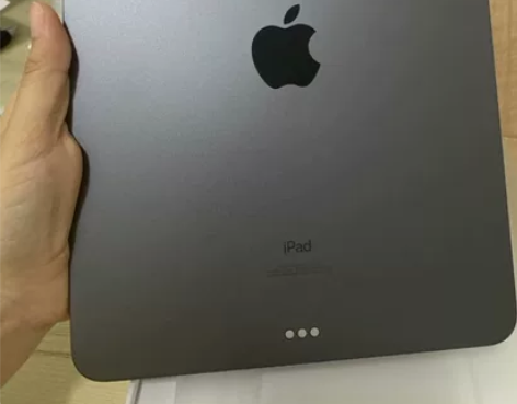 经济紧张出，2020款iPad平板电脑，1...