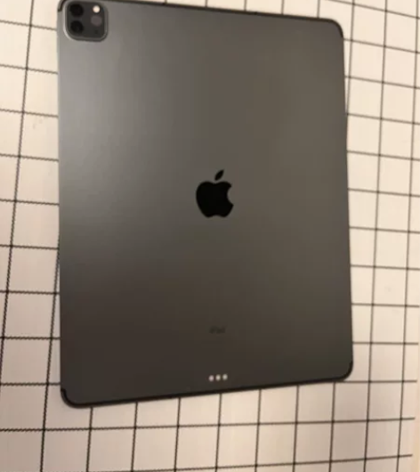 iPad Pro2021 12.9寸深空灰...