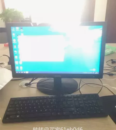联想台式机显示器，19.5英寸没怎么用过，...