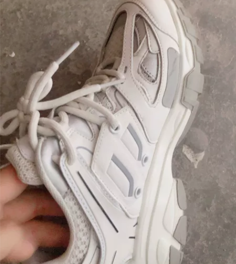 #运动鞋#ins超火的运动增高鞋子 9成新...