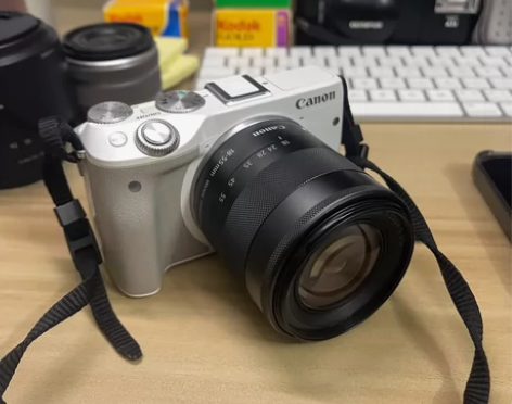 佳能m3 微单套机  9新 成色如图噶 实...