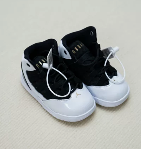 儿童AJ 乔丹 球鞋 12cm 全新