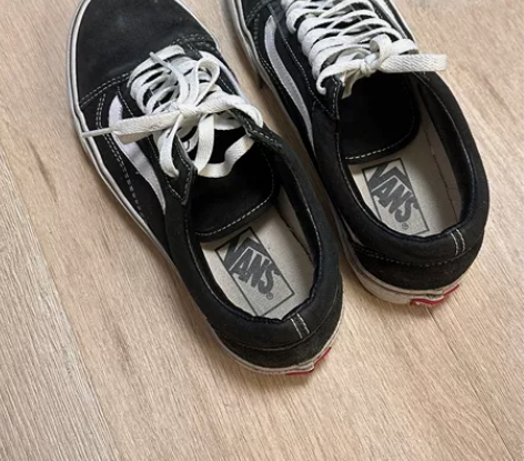 战损vans 7.5码 40.5 成色如图...