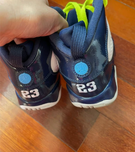 Nike乔丹系列鞋。。鞋子太多，穿的次数很...