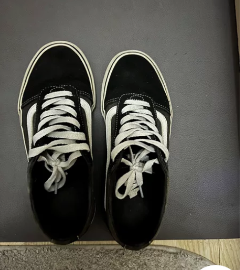 Vans板鞋 女款36.5码舒服百搭 有点...