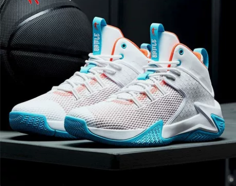 乔丹篮球鞋43码 感兴趣的话点“我想要”和...