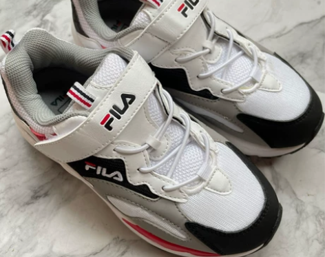 全新的儿童正品斐乐,便宜转了 疫情前去韩国...