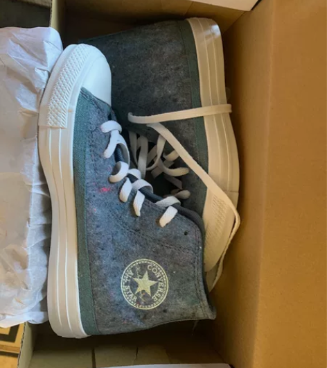 匡威帆布中幫鞋，36碼 感兴趣的话点“我想...