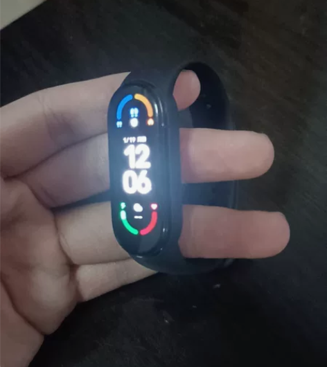 刚入手两个多月，小米手环6NFC版本，功能...