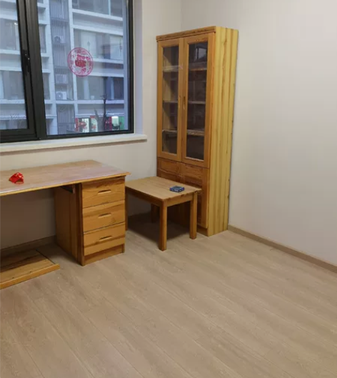 纯松木无漆家具，适合有小孩的家庭居住，淡淡...