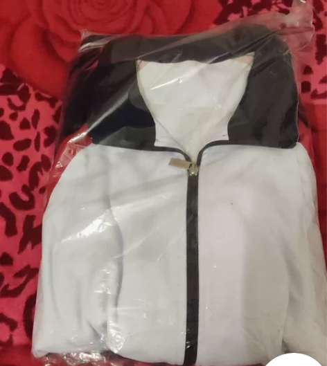 四季校服，全新未开封包邮，便宜出，潮流款[...