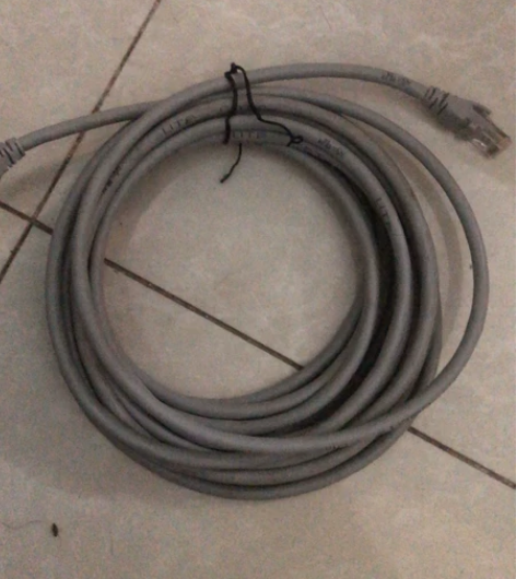 网线 不包米数 大概五到八米 感兴趣的话点...
