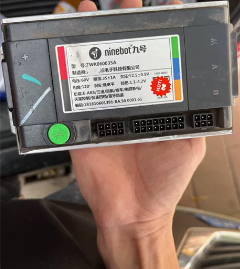 闲置九号N70C控制器，跟充电器，充电口三...