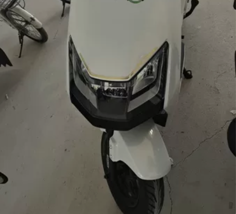 新国标台铃电动自行车 果然还是太丑了。。还...