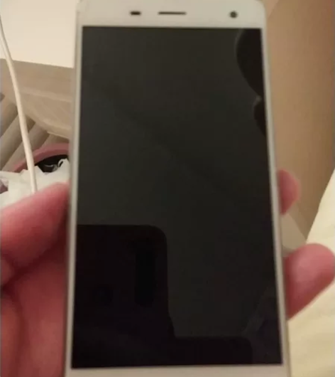 小米4lte，出售 感兴趣的话点“我想要”...