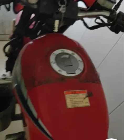 鹏城牌125摩托车 超亮LED大灯，前后真...