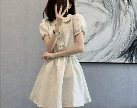初恋法式设计感泡泡袖甜美小香风连衣裙女春夏...