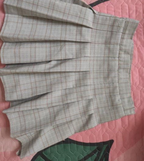 JK小裙子短裙学生裙，S码，腰围改小了，6...