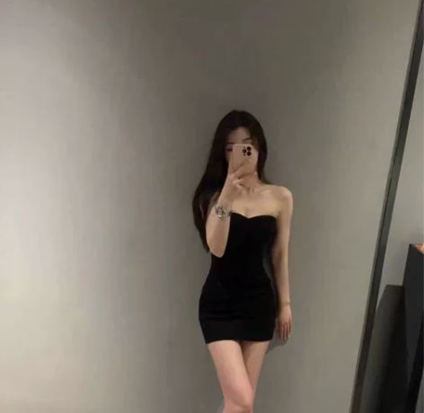 夏季新款法式收腰显瘦褶皱设计抹胸连衣裙高级...