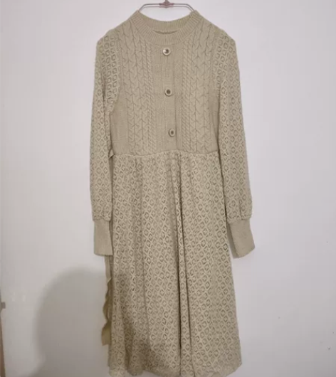 全新燕麦色针织连衣裙  古典文艺风   清...