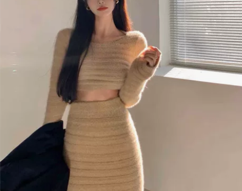辣妹纯欲风性感短款高腰上衣半身长裙套装秋冬...