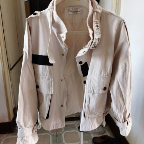 韩版牛仔布小立领工装风外套 搭配半身裙，连...