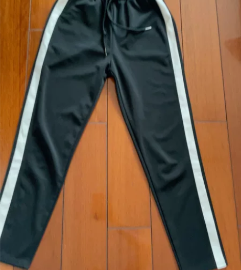 小尾巴家女款休闲裤s 感兴趣的话点“我想要...