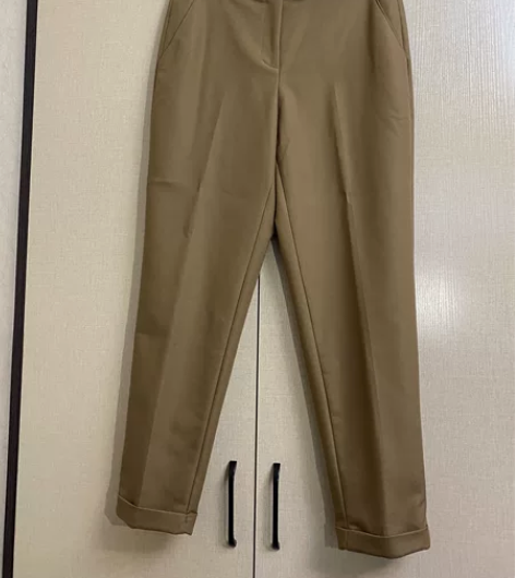卡其色直筒休闲裤6码 几乎全新 适合110...