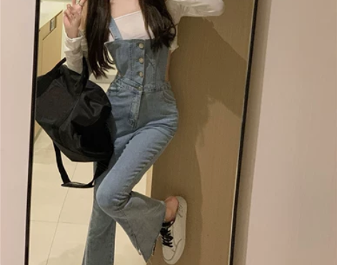 背带牛仔裤女收腰修身阔腿长裤2022秋季新...