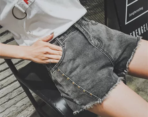 牛仔短裤女夏季烟灰色韩版百搭毛边高腰阔腿裤...