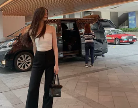 【 要买别错过了】黑色高腰垂坠感直筒阔腿裤...