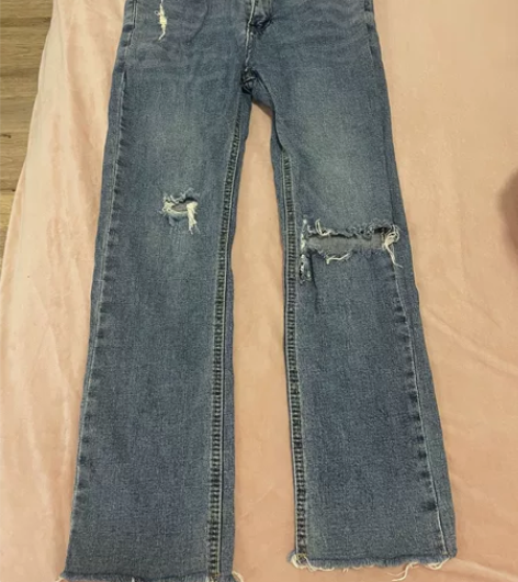 破洞直筒牛仔裤 s码 不挑腿型