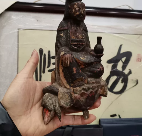 清木雕净瓶观音造像摆件，如图品相，约高20...
