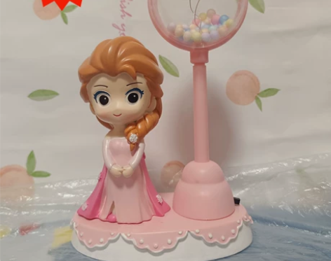 包邮！！！艾莎公主摆件，送小朋友，开关可用...