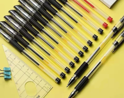 19.9元100支签字笔批发子弹头0.5黑...