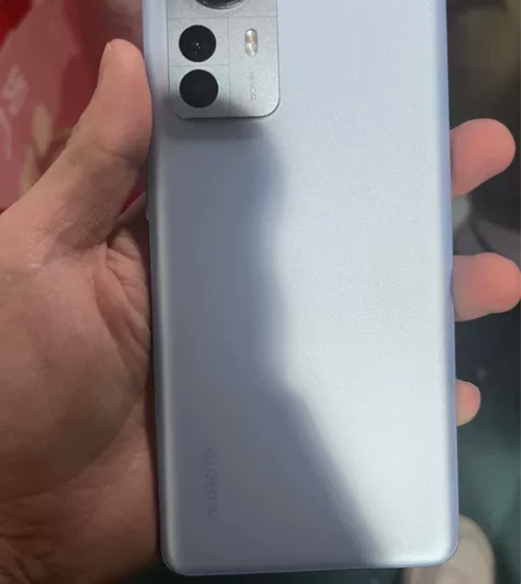 出小米12Pro12+256,摔一就这样了...