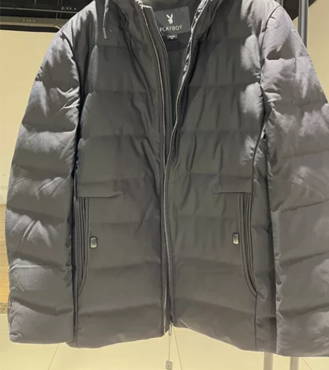 算是大牌吧，正品花花公子男士羽绒服，全新的...